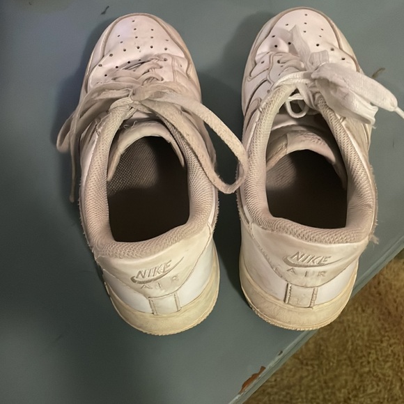 Womens white nike air force 1s - Picture 3 of 3